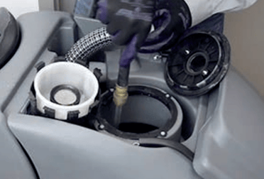 Crewman recovery tank rinse